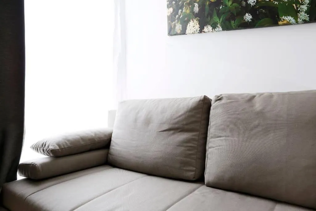 Sc 06 By Rockchair Apartments L Superhost Status L 4 Bedrooms Boxspringbeds 2 Bathrooms Balcony Elevator - Cozy Family & Business Flair Welcomes You! Berlin