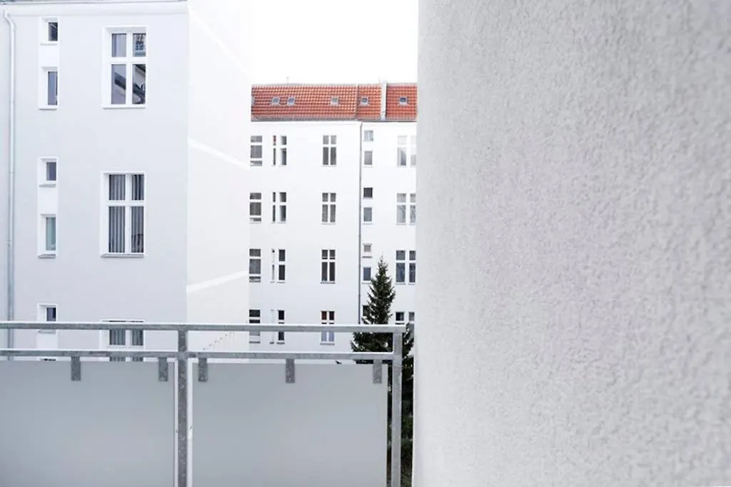 Sc 06 By Rockchair Apartments L Superhost Status L 4 Bedrooms Boxspringbeds 2 Bathrooms Balcony Elevator - Cozy Family & Business Flair Welcomes You! Berlin 0*,  Almanya